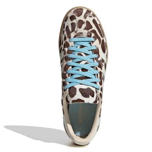 ANTIHUMAN_ADKI6677_VIEW3.jpg