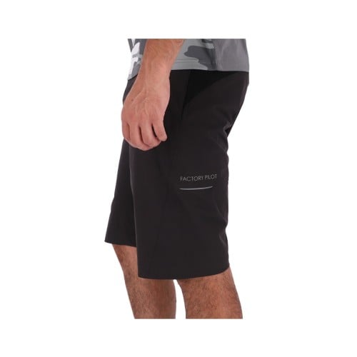 OAKLEY_2029891086328_VIEW2.jpg