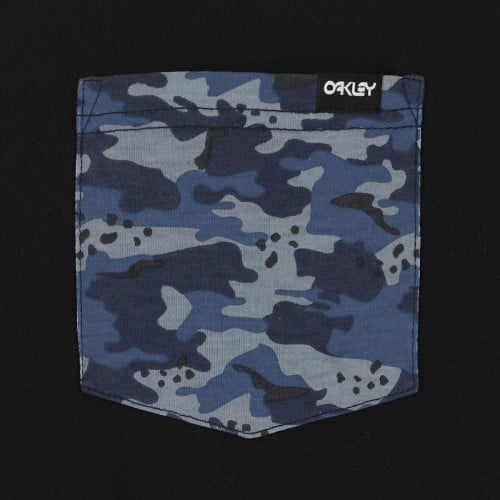 OAKLEY_7058001551611_4.jpg